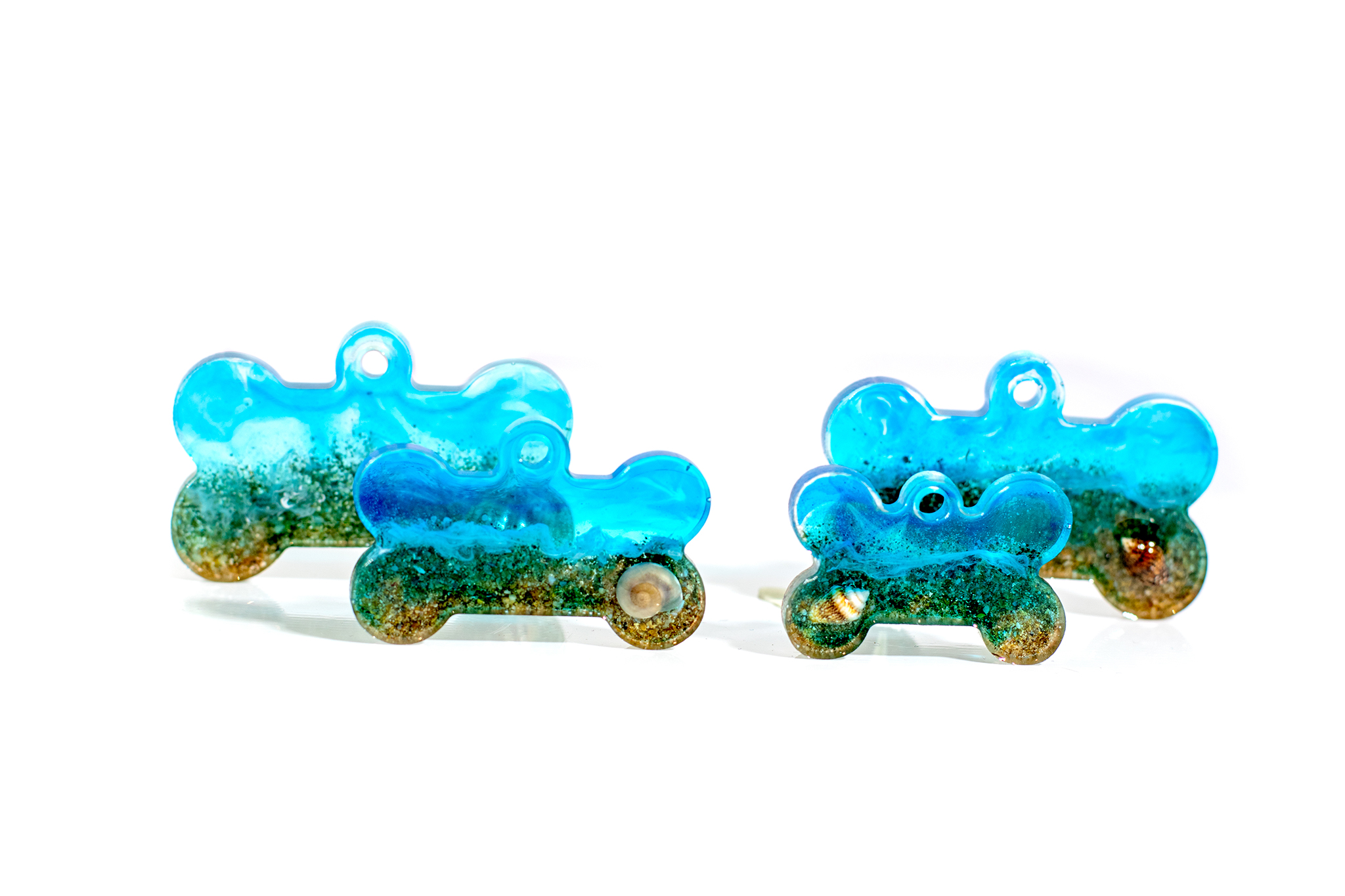 Chapa identificativa con forma de hueso para mascotas con aspecto de playa