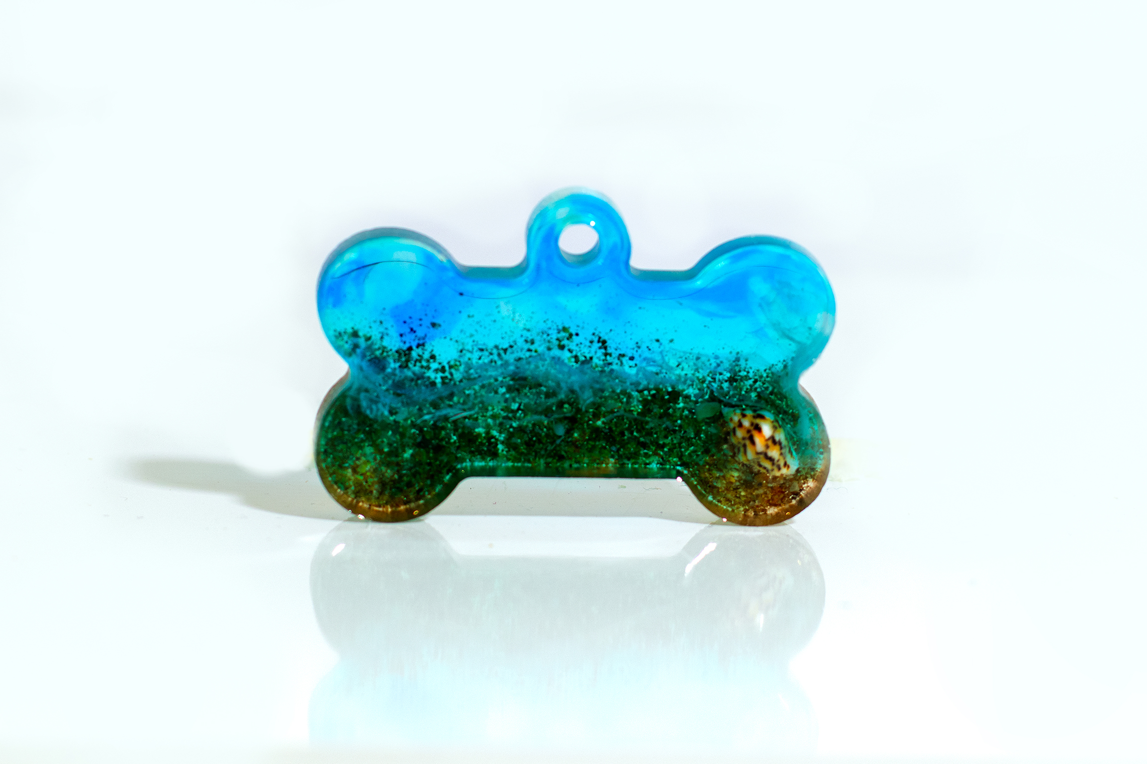 Chapa identificativa con forma de hueso para mascotas con aspecto de playa - Imagen 5