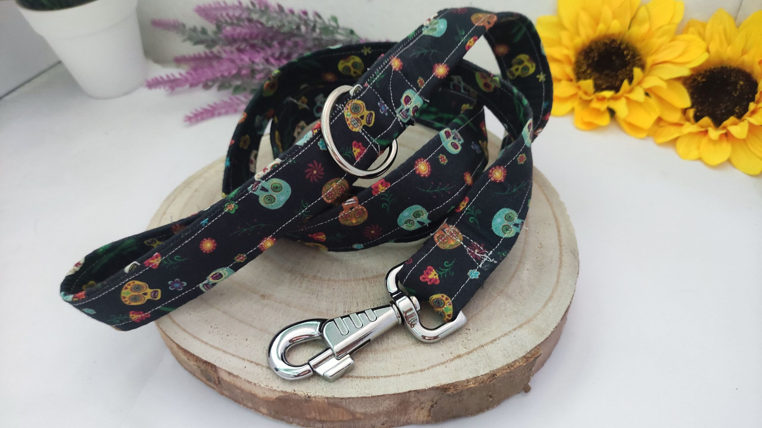 Correa para perro con diseño de Calaveras mexicanas