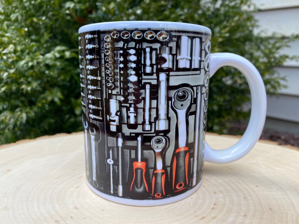 Tazas con diseño de caja de herramientas