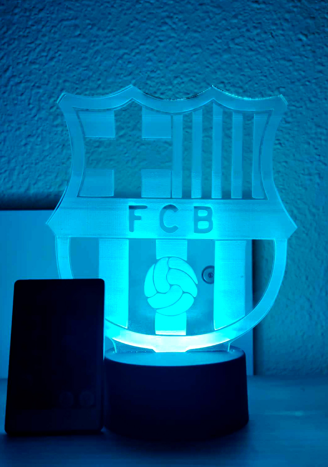 Lámpara 3D en Acrílico con Diseño del Escudo del Barcelona ⚽🌟 - Imagen 2