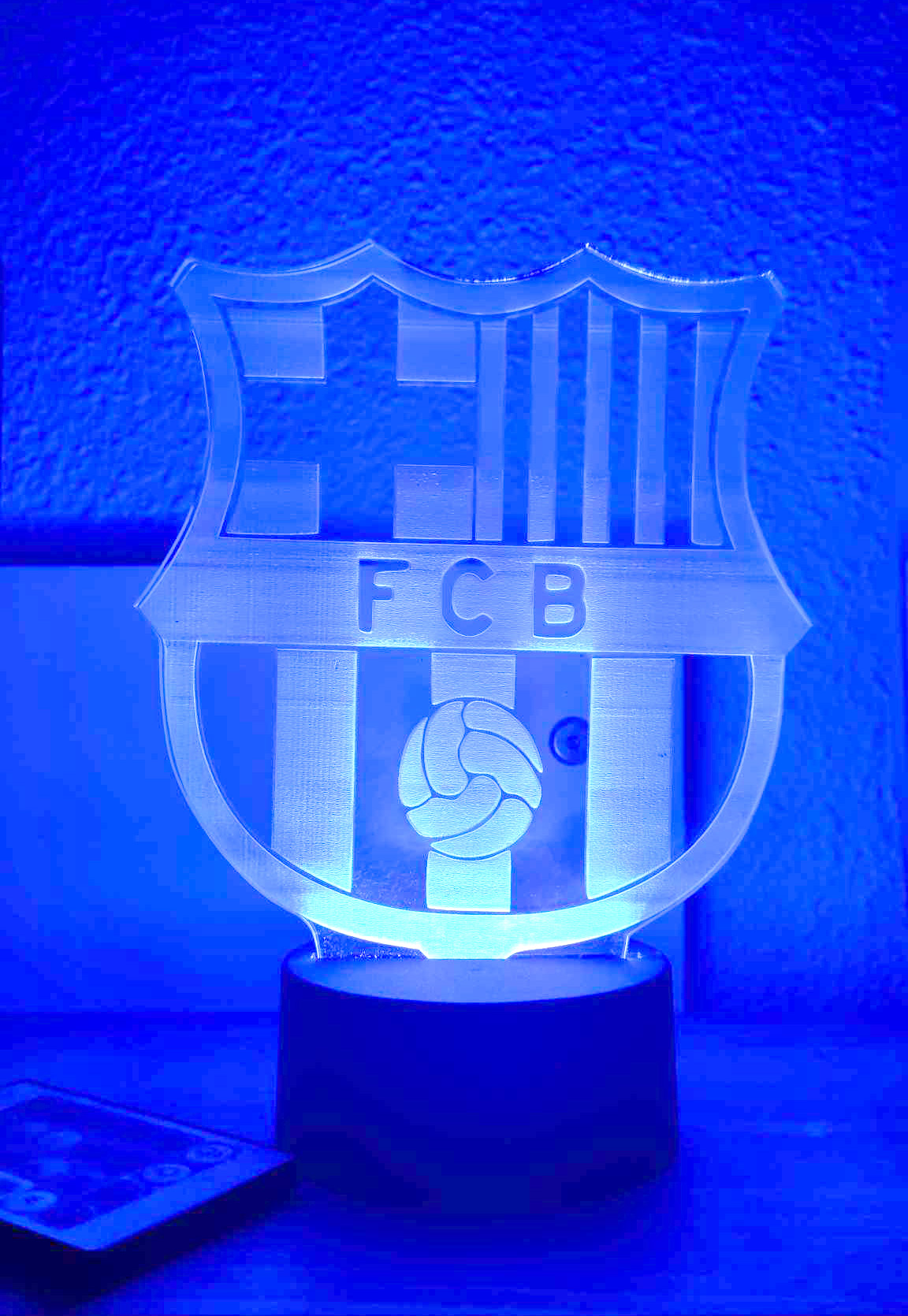 Lámpara 3D en Acrílico con Diseño del Escudo del Barcelona ⚽🌟 - Imagen 3