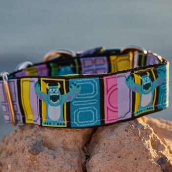 Collar martingale diseño Monstruos S.A.