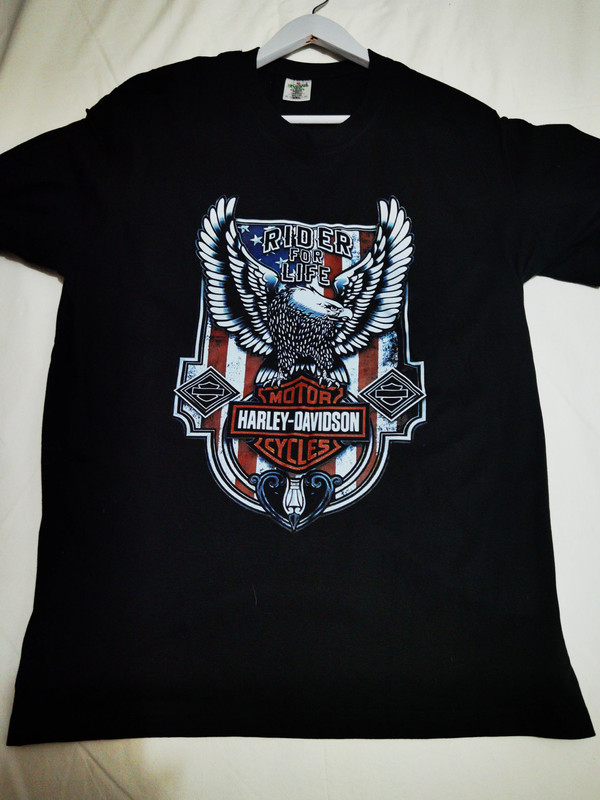 ¡Experimenta el espíritu legendario de Harley Davidson con nuestra Camiseta Vintage Mítica! 🏍️🔥