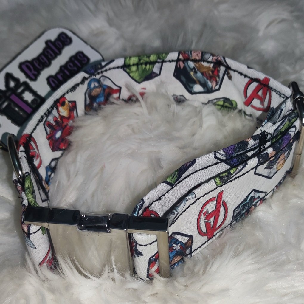 Collar para perro tipo click diseño Avengers
