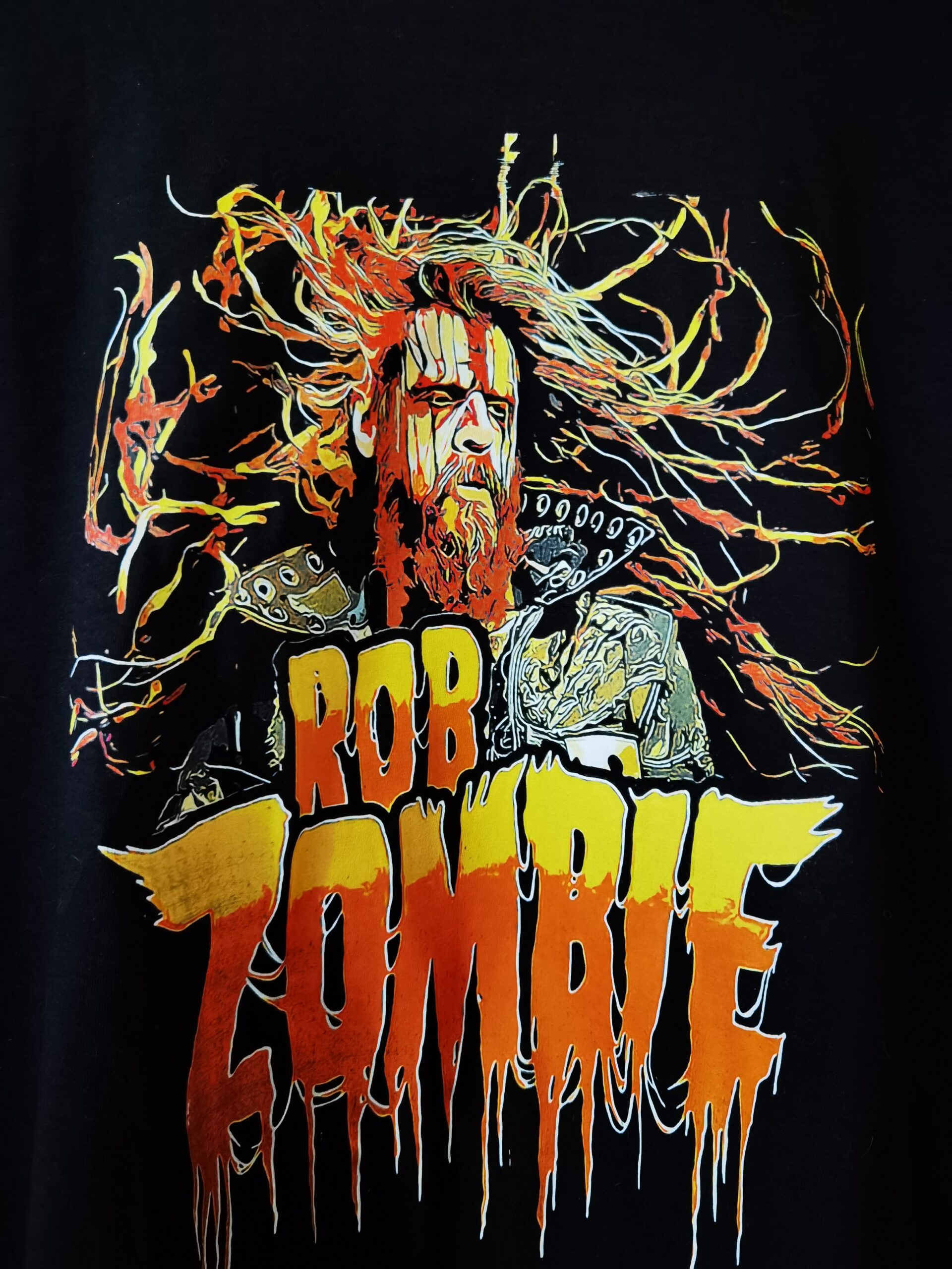 ¡Descubre el Mundo Oscuro del Metal: Camisetas y Sudaderas Inspiradas en rob zombie - Imagen 2